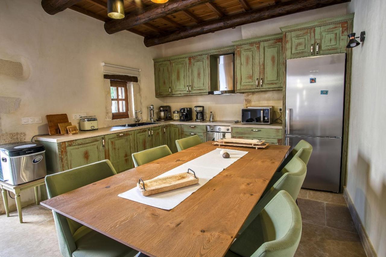 Wild Violet Villa: An Old Vision Of Luxury Melidhonion  Ngoại thất bức ảnh